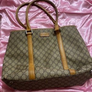 Brown leather Gucci bag
